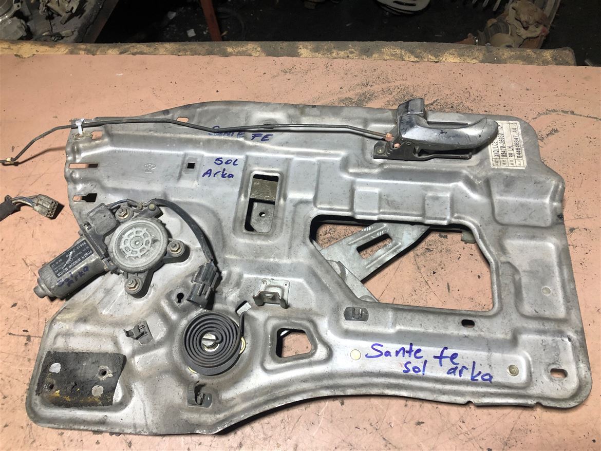 Hyundai Santa Fe Sol Arka Cam Krikosu
