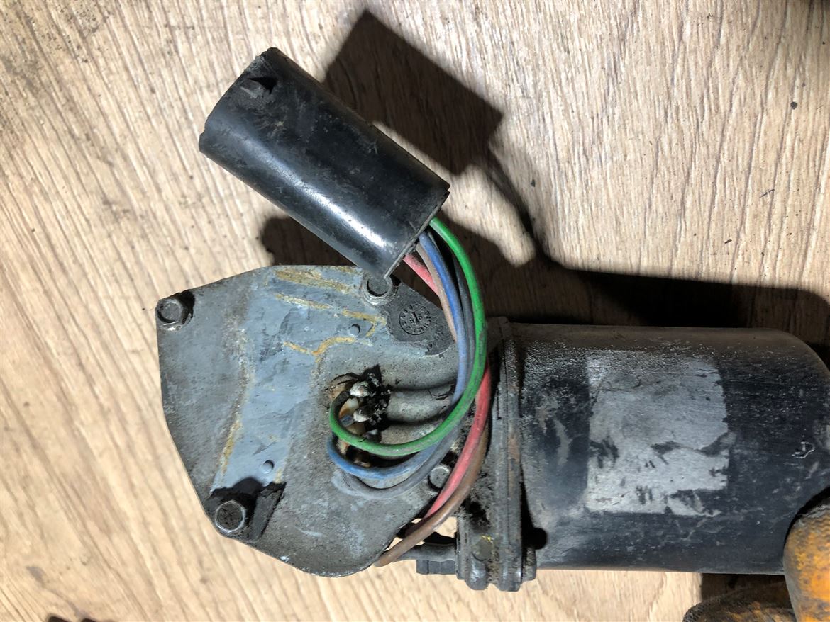 Jeep Grand Cherokee 1993-1998 Ön Cam Silecek Motoru