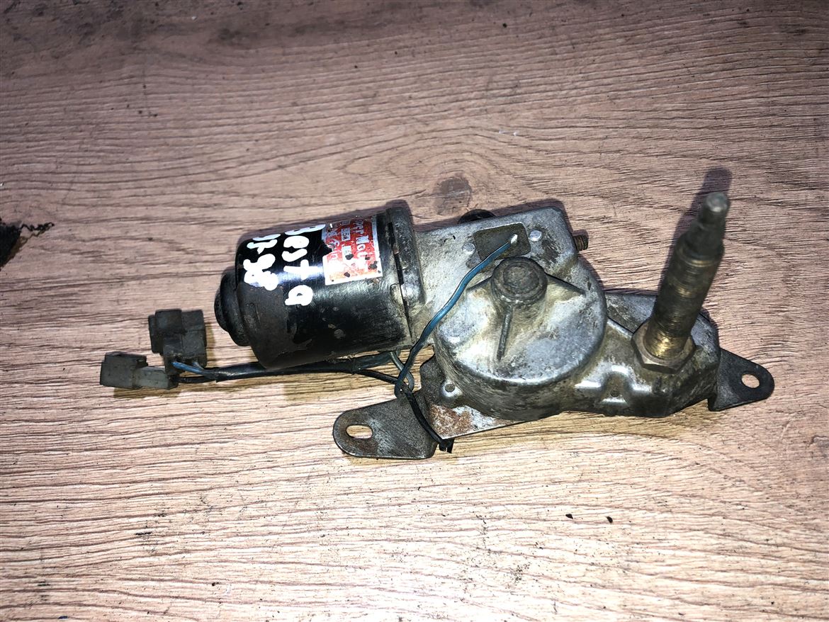 Kia Besta 1993-1998 Arka Cam Silecek Motoru