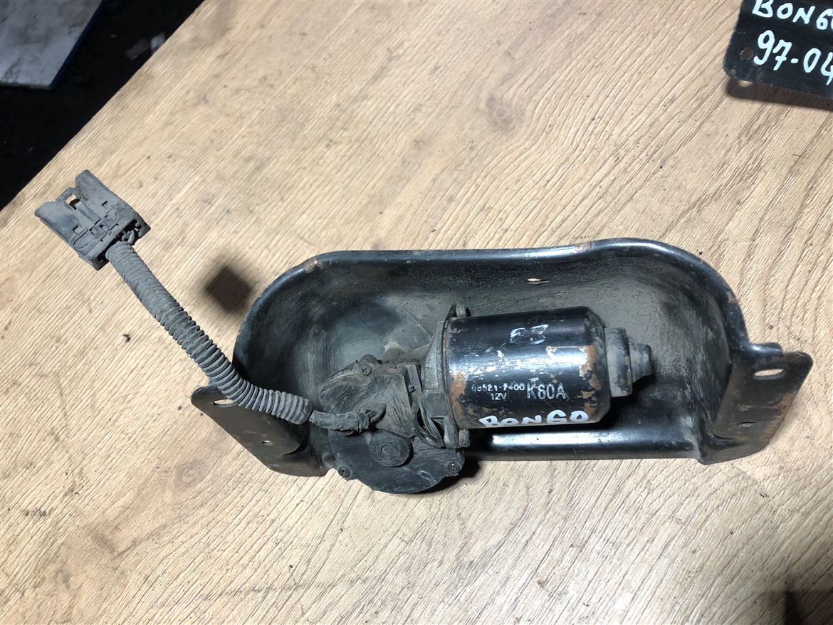 Kia Bongo Ön Cam Silecek Motoru (2)