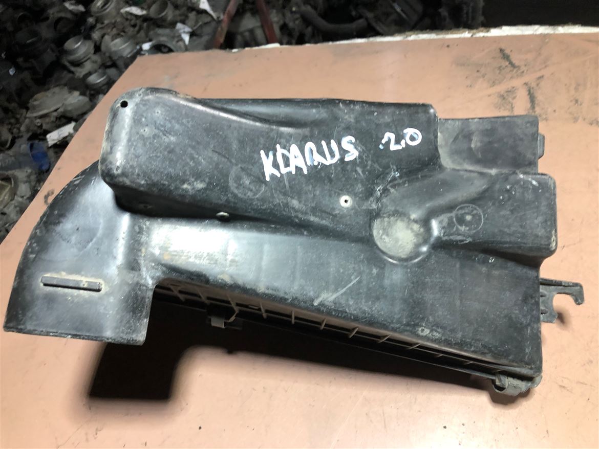 Kia Clarus 2.0 Hava Filtre Kutusu