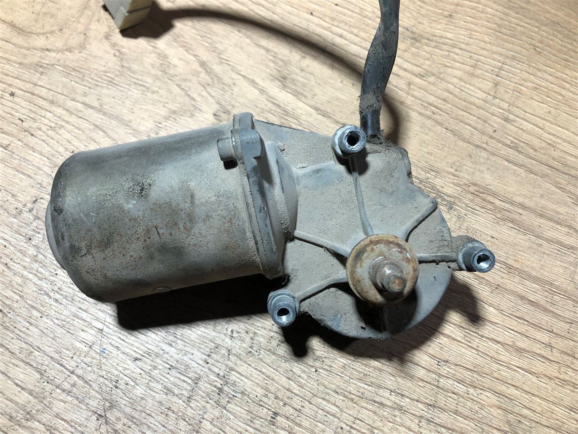 Lada Samara 1984-1993 Ön Cam Silecek Motoru (3)