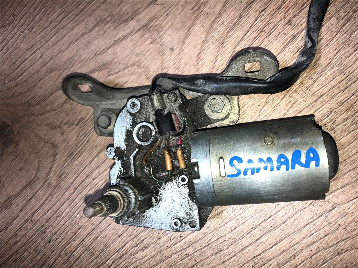 Lada Samara Arka Cam Silecek Motoru