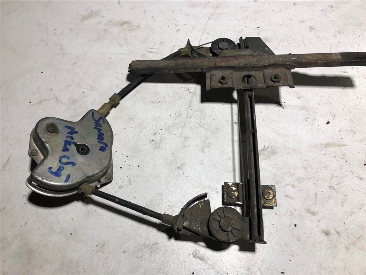 Lada Samara Sağ Arka Kapı Manuel Cam Krikosu