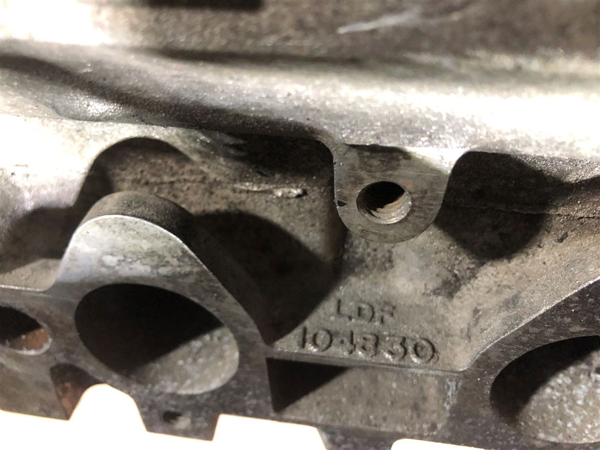 Land Rover Freelander 2.5 V6 1997-06 Ön Silindir Kapağı LDF 104330
