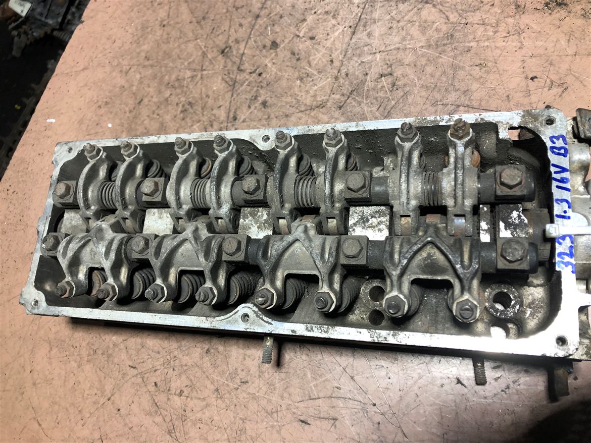 Mazda 121 323 1.3 16V 1989-1998 (B3) Silindir Kapağı (2)