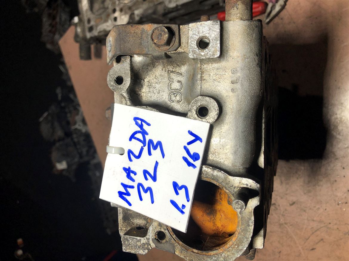 Mazda 121 323 1.3 16V 1989-1998 (B3) Silindir Kapağı (4)