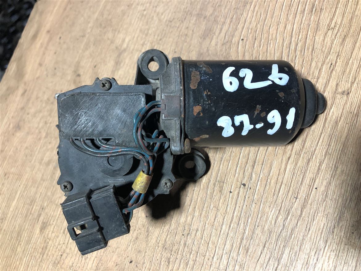 Mazda 626 1987-1991 Ön Cam Silecek Motoru