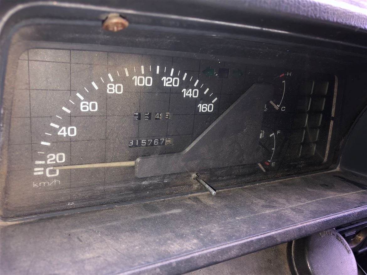 Mazda E2200 1991-1997 Kilometre Saati Gösterge Paneli