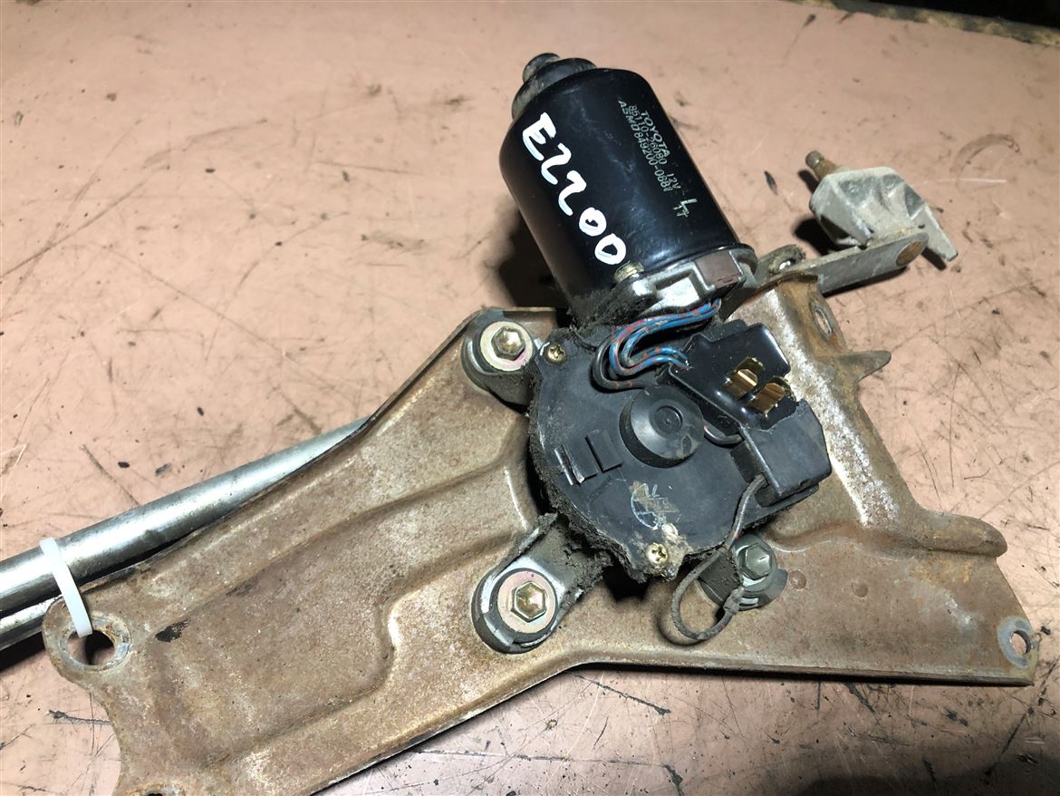 Mazda E2200 Ön Cam Silecek Motoru-Mekanizması