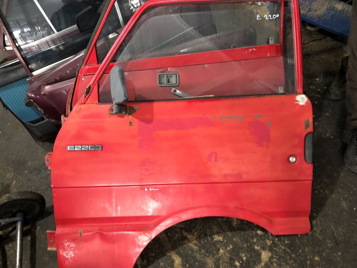 Mazda E2200 Sol Ön Kapı