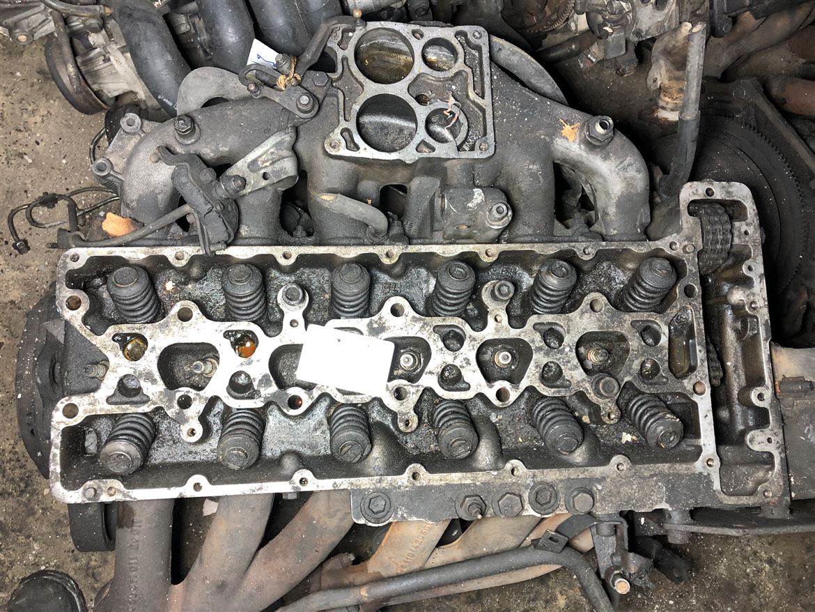 Mercedes 280 W114-W123-W126 (m110) Benzinli Silindir Kapağı