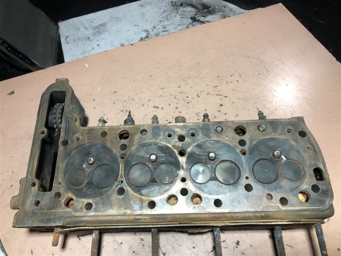 Mercedes W115-W123 200D-220D (om615) 1970-85 Silindir Kapağı R6150161101