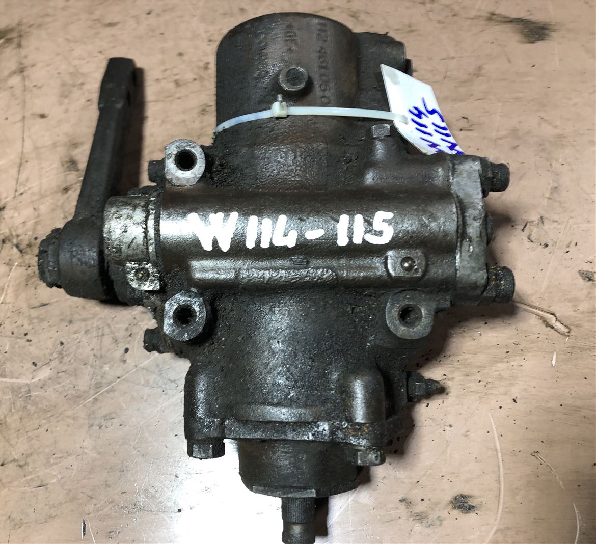 Mercedes W116-123 1972-85 Hidrolik Direksiyon Kutusu R1164610401