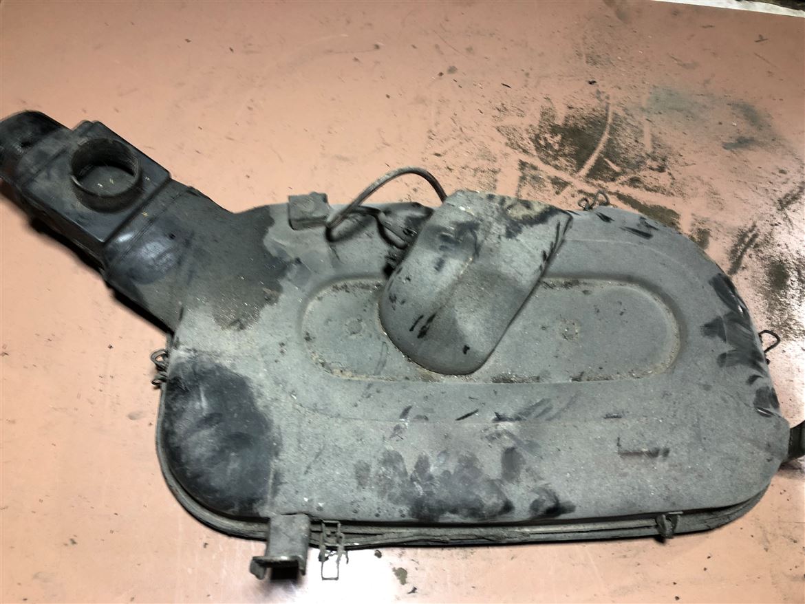 Mercedes W123 m115 Hava Filtre Kutusu (3)