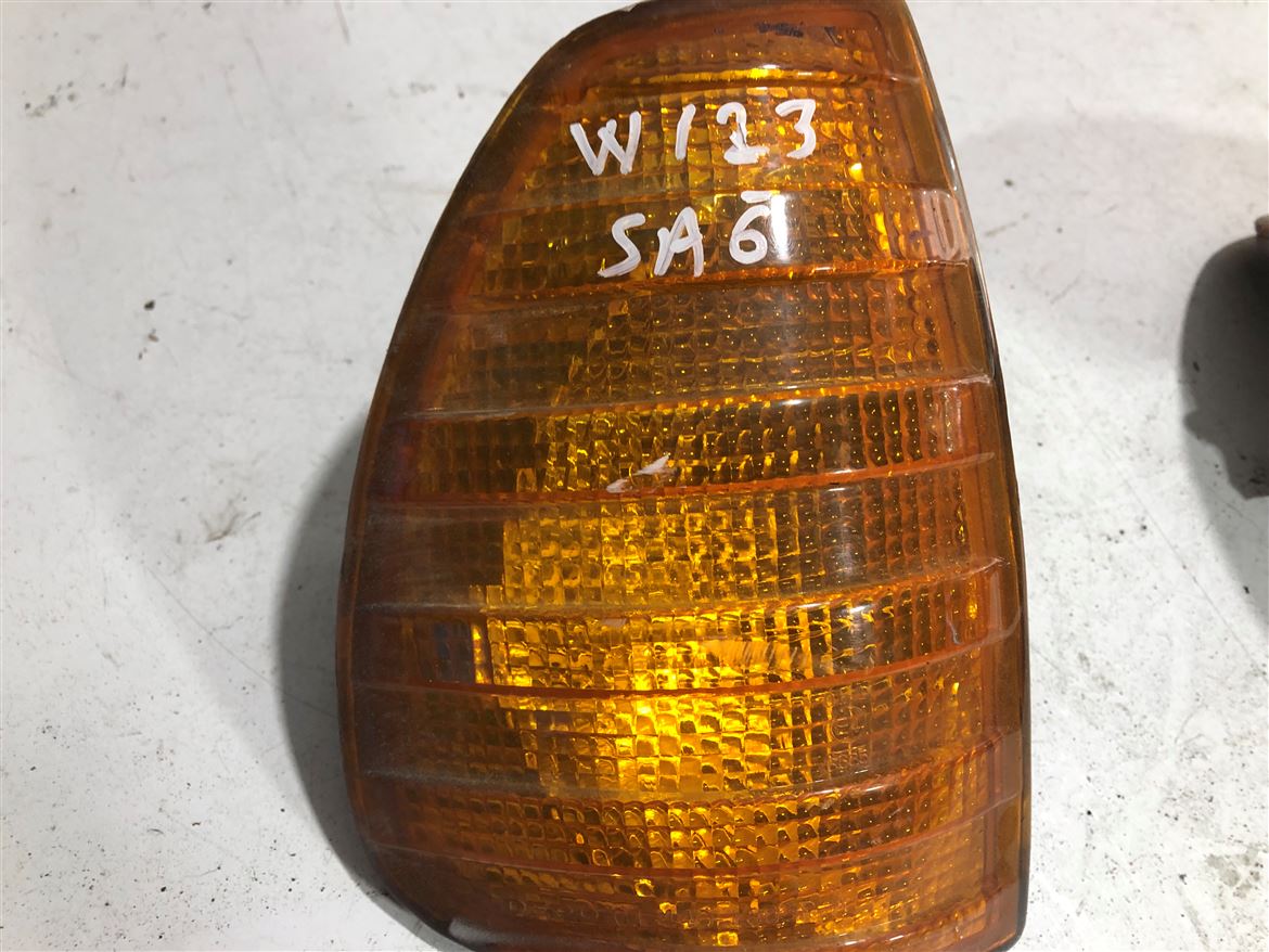Mercedes w123 Sağ Sinyal