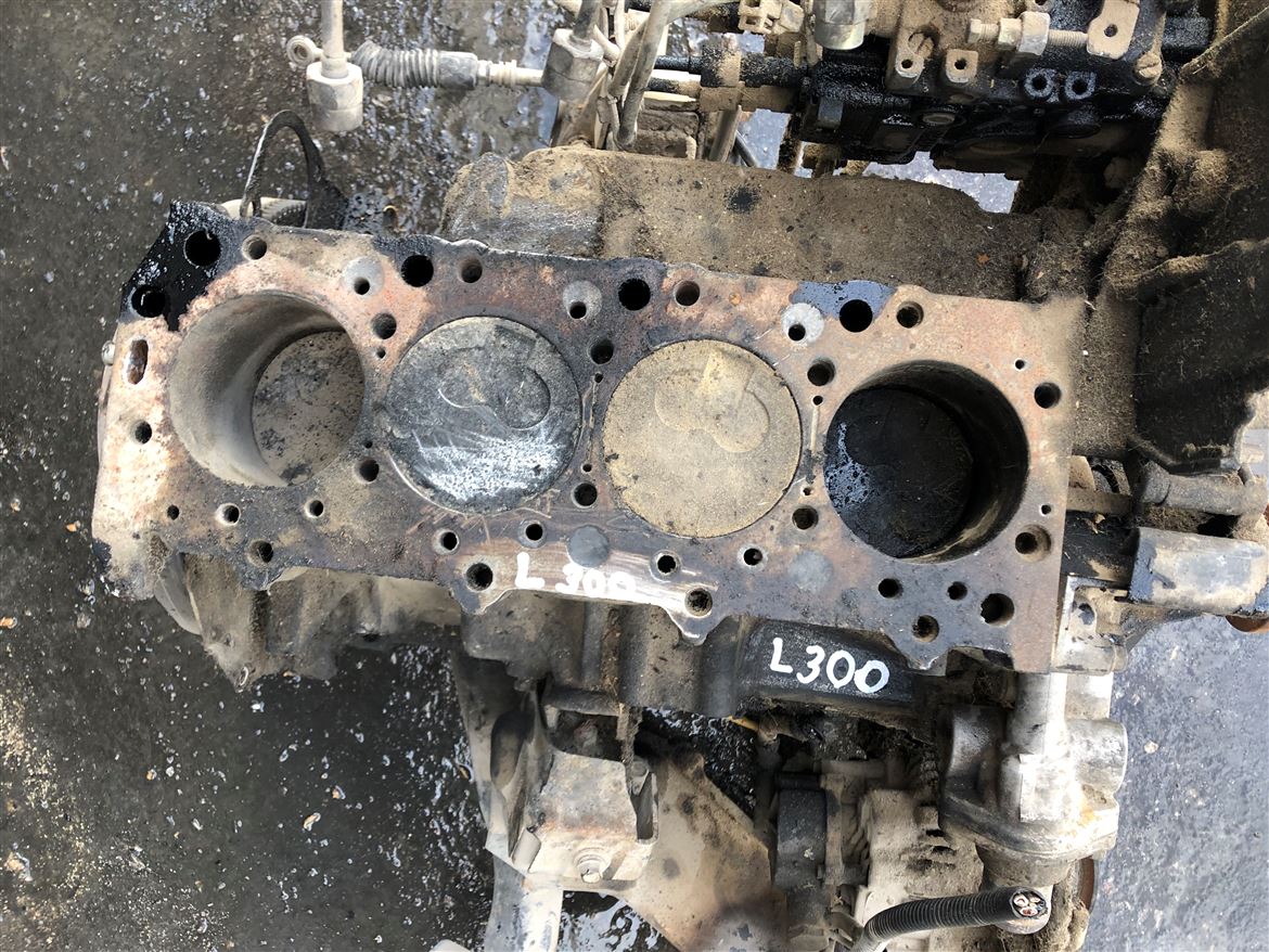 Mitsubishi L300 Yarım Motor 24