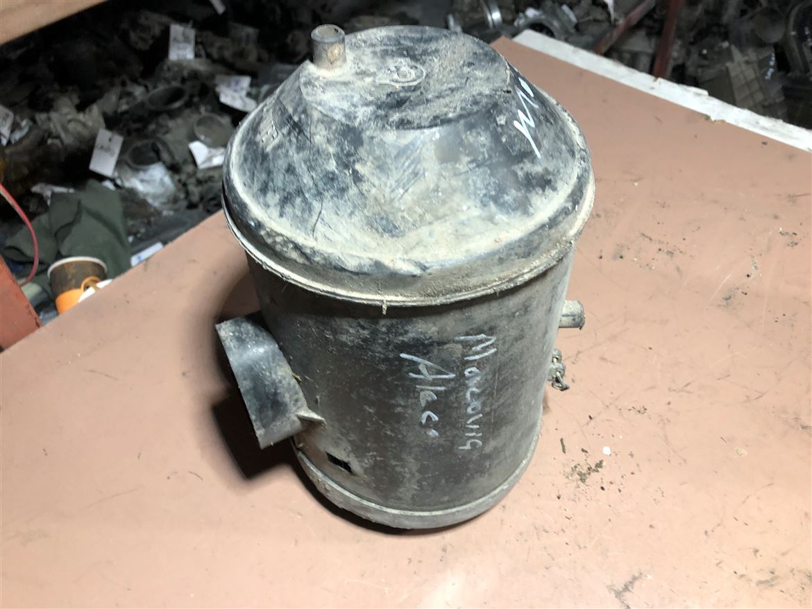 MOSKVICH Aleko Hava Filtre Kutusu