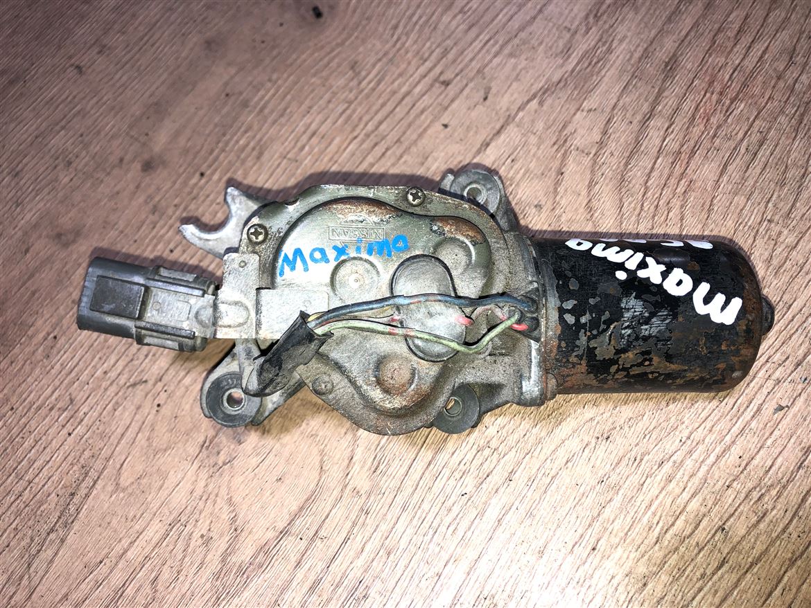 Nissan Maxima 1995-2000 Ön Cam Silecek Motoru