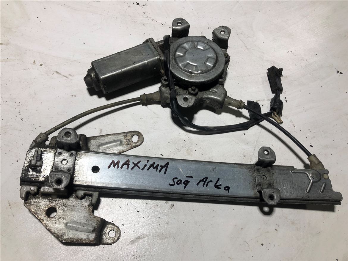 Nissan Maxima Sağ Arka Kapı Cam Krikosu