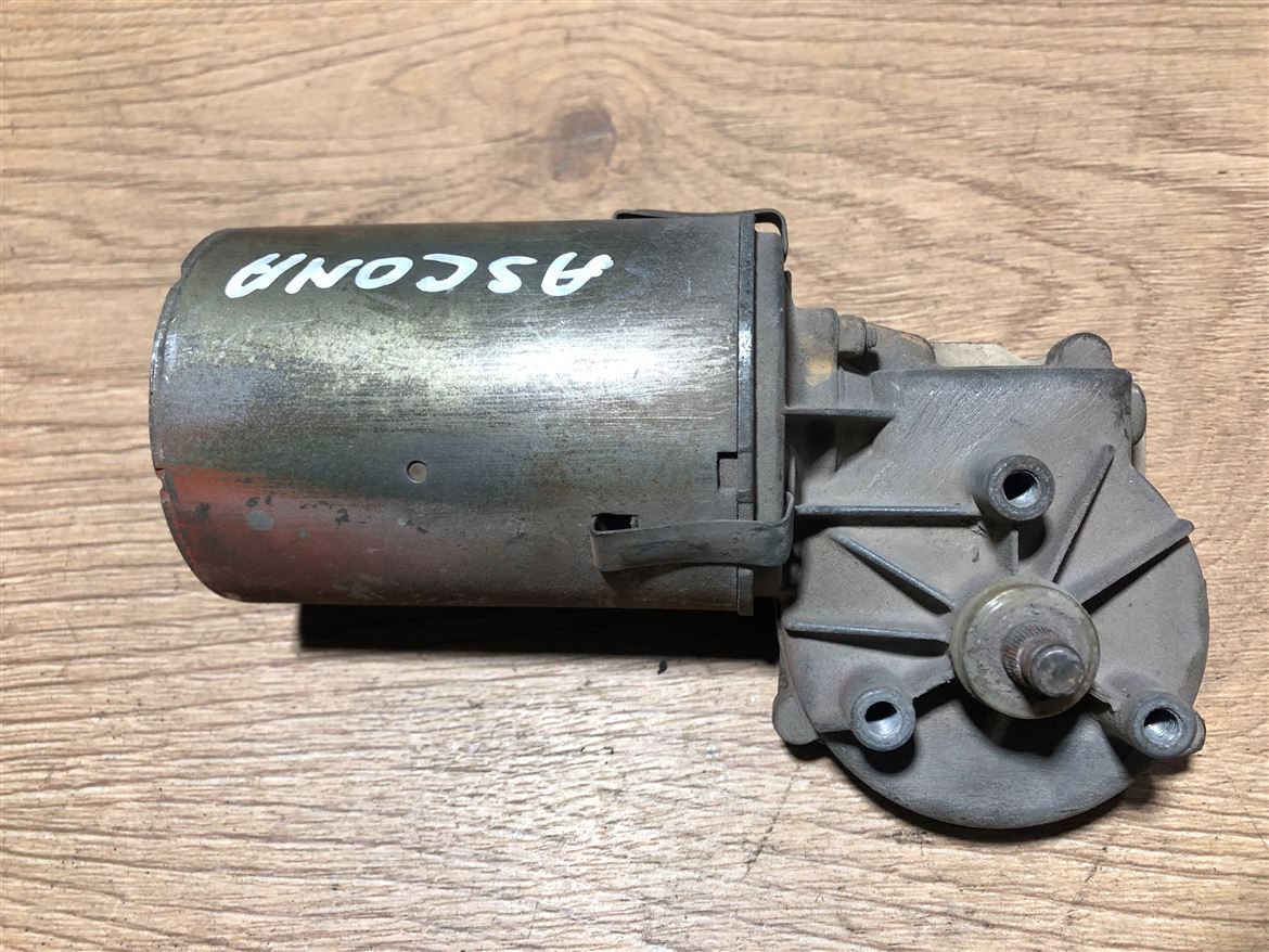 Opel Ascona Rekord Ön Cam Silecek Motoru