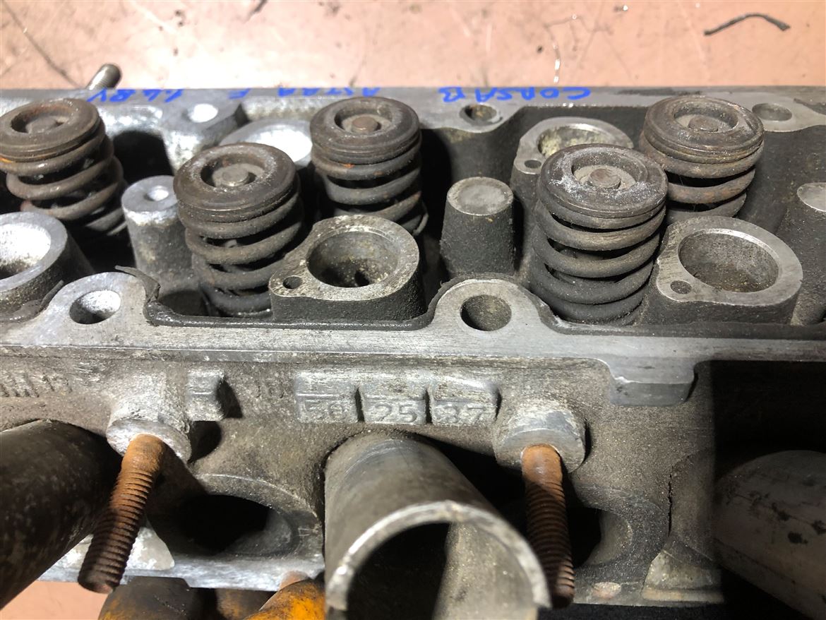 Opel Astra Corsa Combo 1.4i 8V 1995-2000 (EGR'li) Silindir Kapağı 90502537 (3)