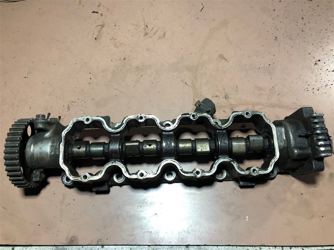 Opel Astra F Corsa B Vectra B 1.4-1.6 Eksantrik Mili Ve Yuvası (90410996)