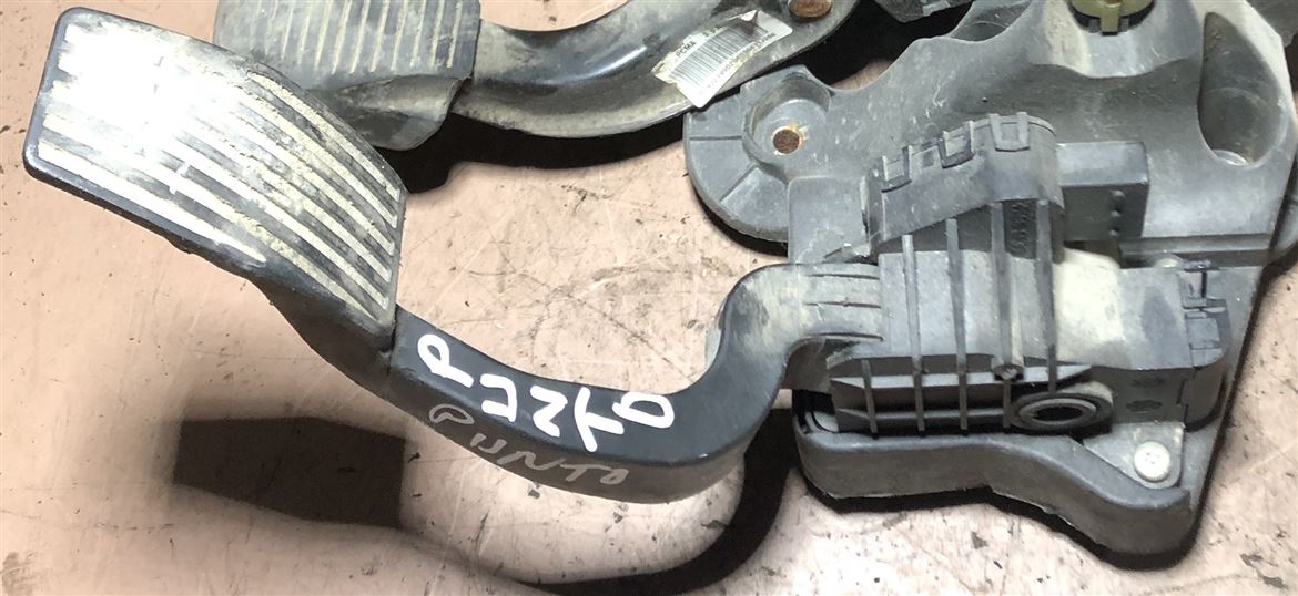 Opel Corsa D Komple Pedal Seti (Elektronik Gaz