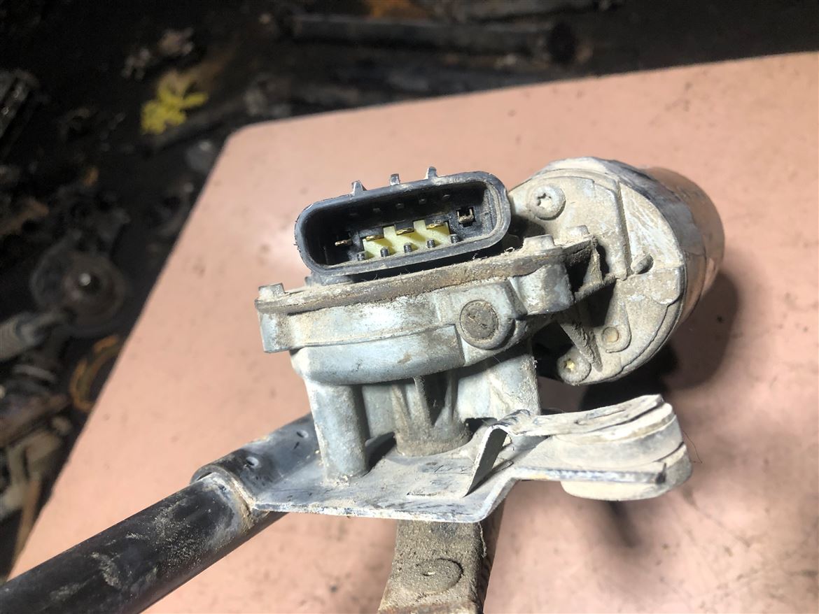 Opel Omega A Ön Cam Silecek Motoru-Mekanizması