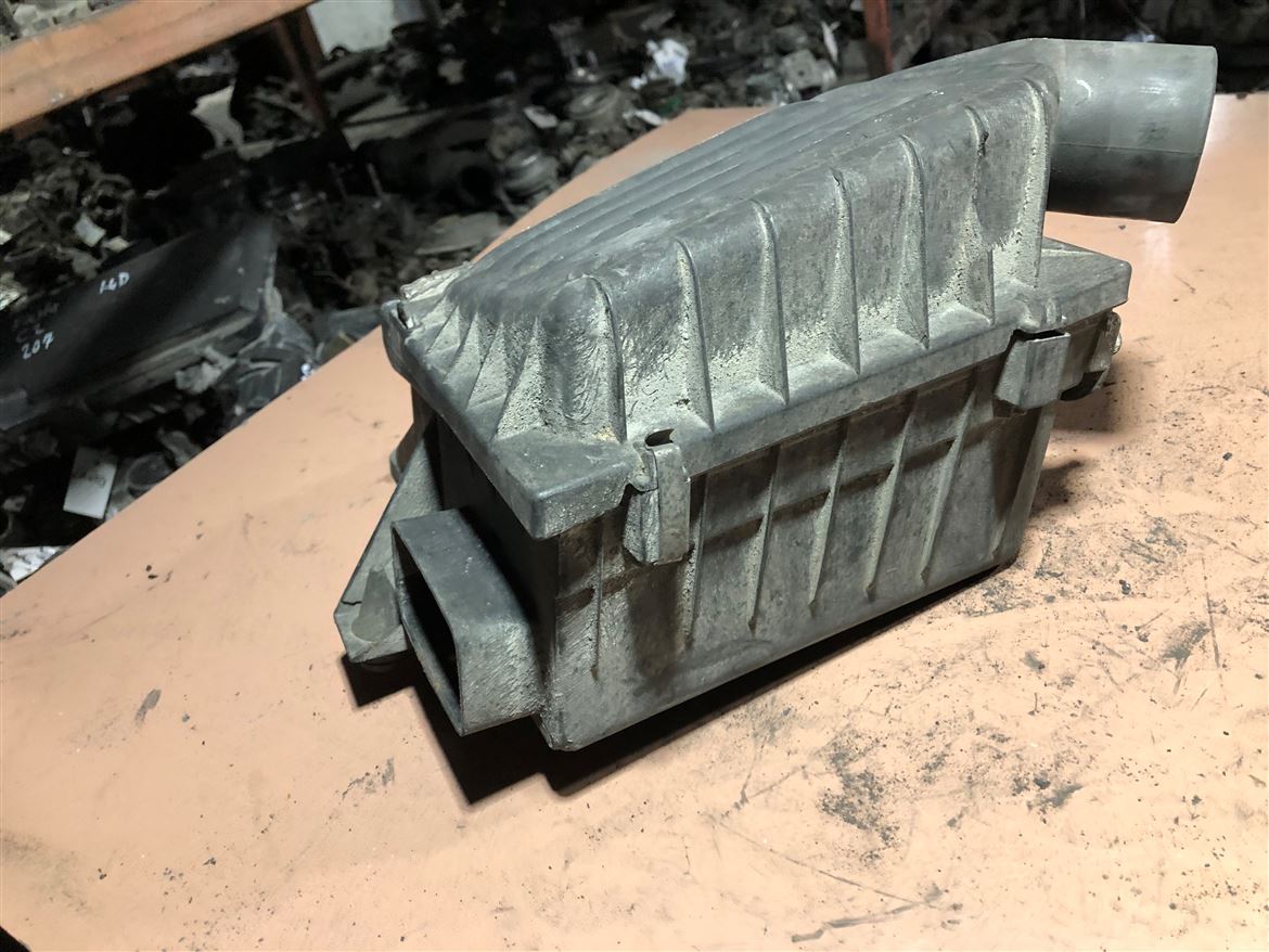 Opel Tigra Hava Filtre Kutusu 90470240