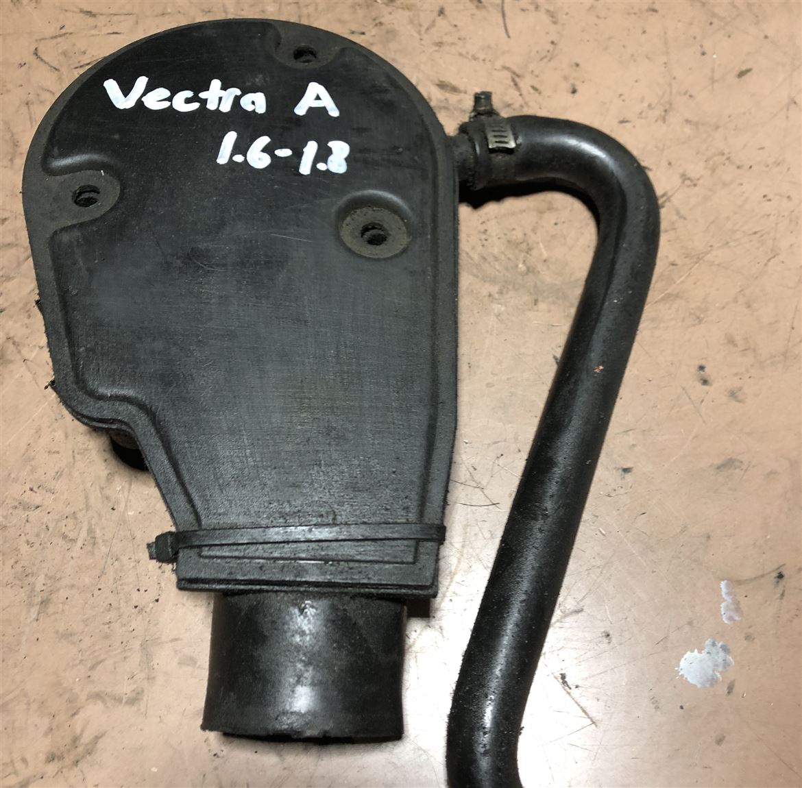 Opel Vectra A 1.6 1.8 Karbüratör Kepi Üst Kapağı