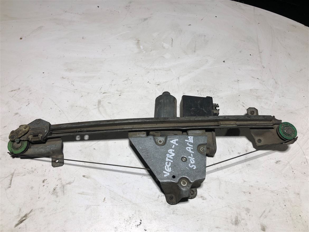 Opel Vectra A Sol Arka Kapı Cam Krikosu