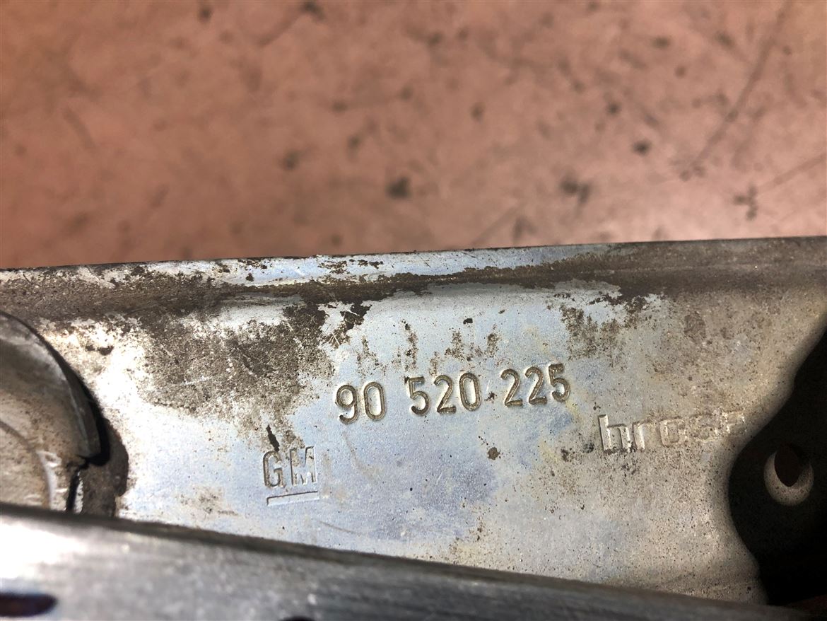 Opel Vectra B 1995-2002 Sol Ön Kapı Cam Krikosu 90520225 - 09153595
