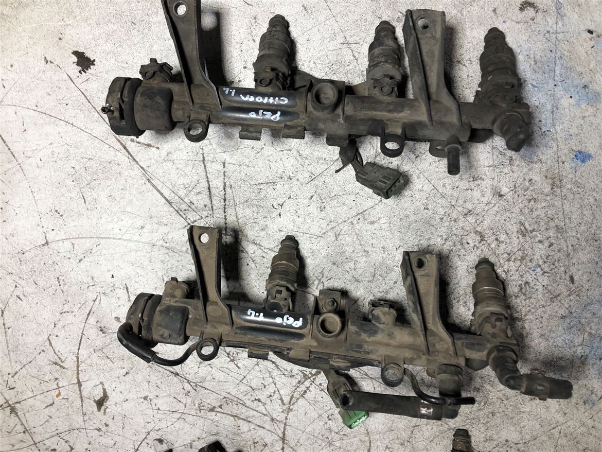 Peugeot 106 206 306 1.4 1995-2002 Enjektör Kütüğü 93008101