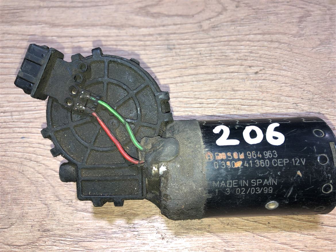 Peugeot 206 1998-2012 Ön Cam Silecek Motoru