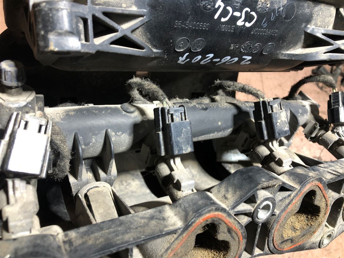 Peugeot 206 207 307 1.4 16V 2003-2012 Enjektör ve Enjektör Kütüğü (9652451580)