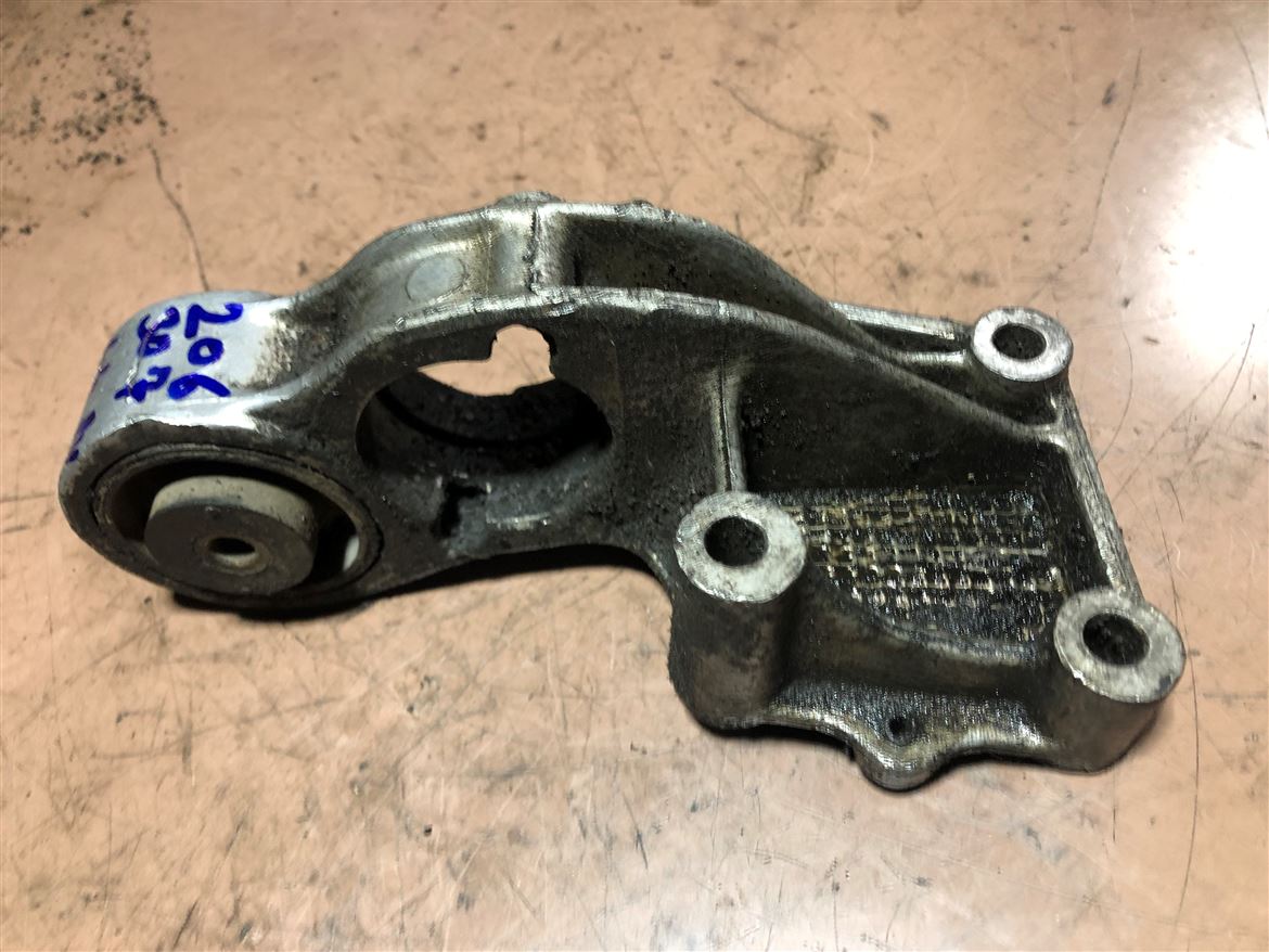 Peugeot 206 307 C4 Sağ Motor Takozu