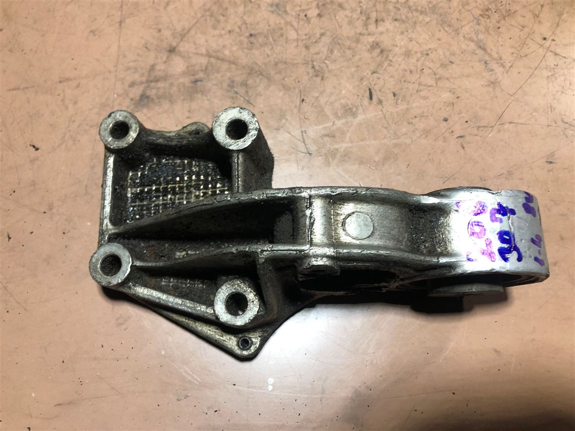 Peugeot 206 307 C4 Sağ Motor Takozu