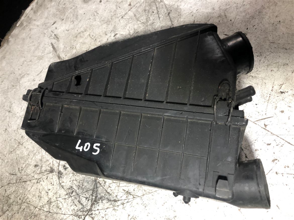 Peugeot 405 BX Hava Filtre Kutusu