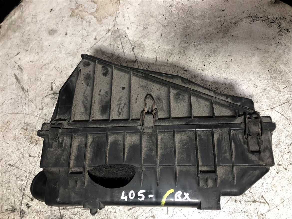 Peugeot 405 BX Hava Filtre Kutusu