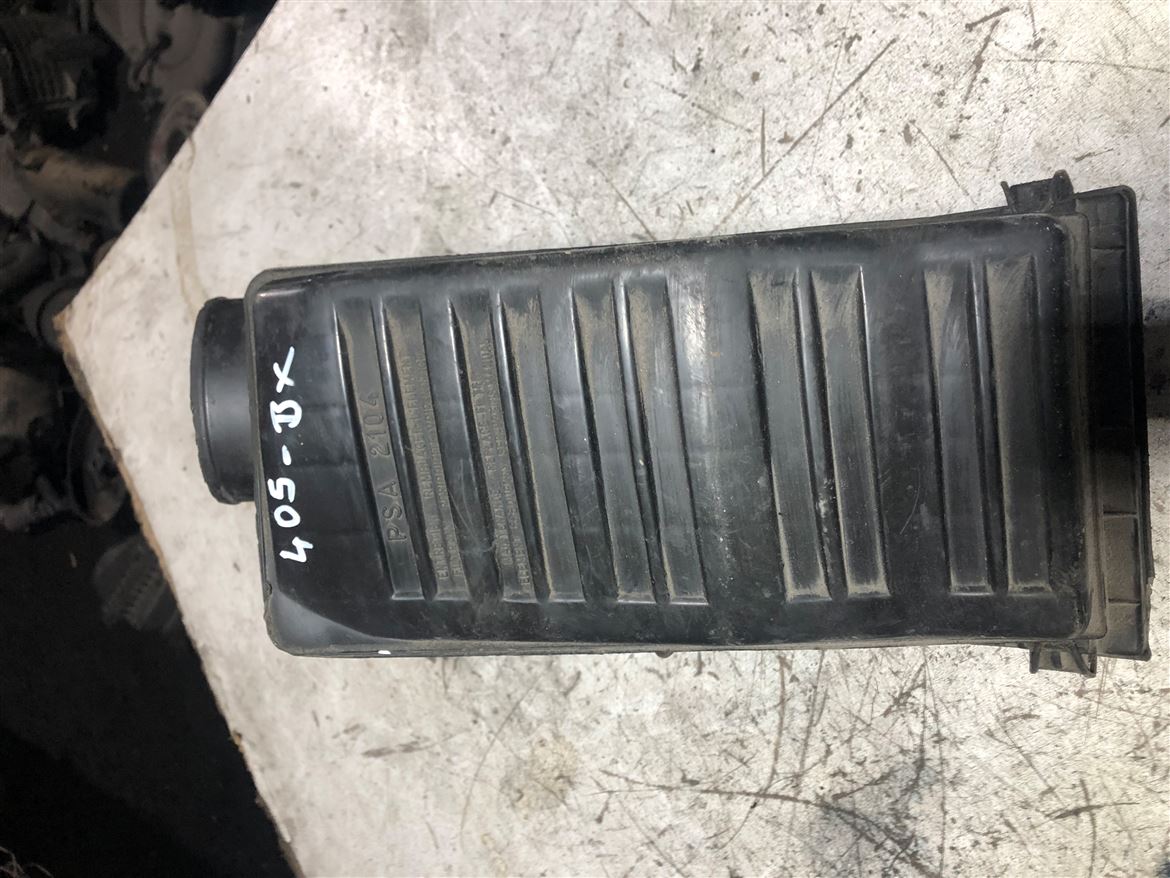 Peugeot 405 BX Hava Filtre Kutusu