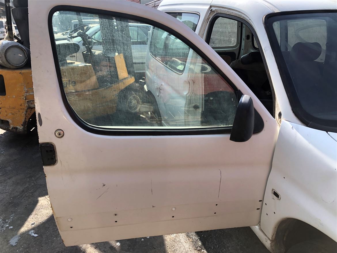 Peugeot Partner 1998-2008 Sağ Ön Kapı 11