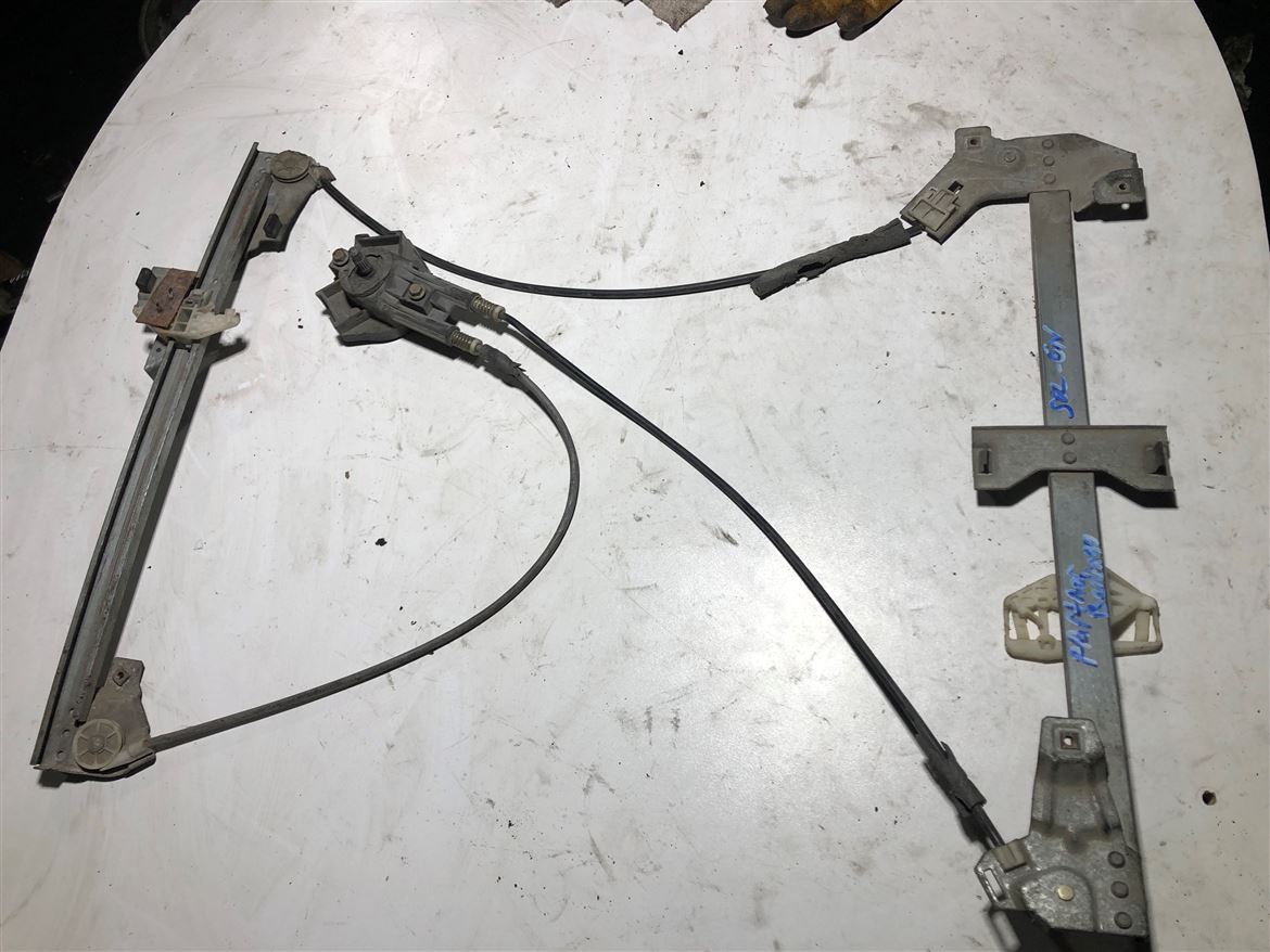 Peugeot Partner Berlingo 1996-2008 Sol Ön Kapı Manuel Cam Krikosu