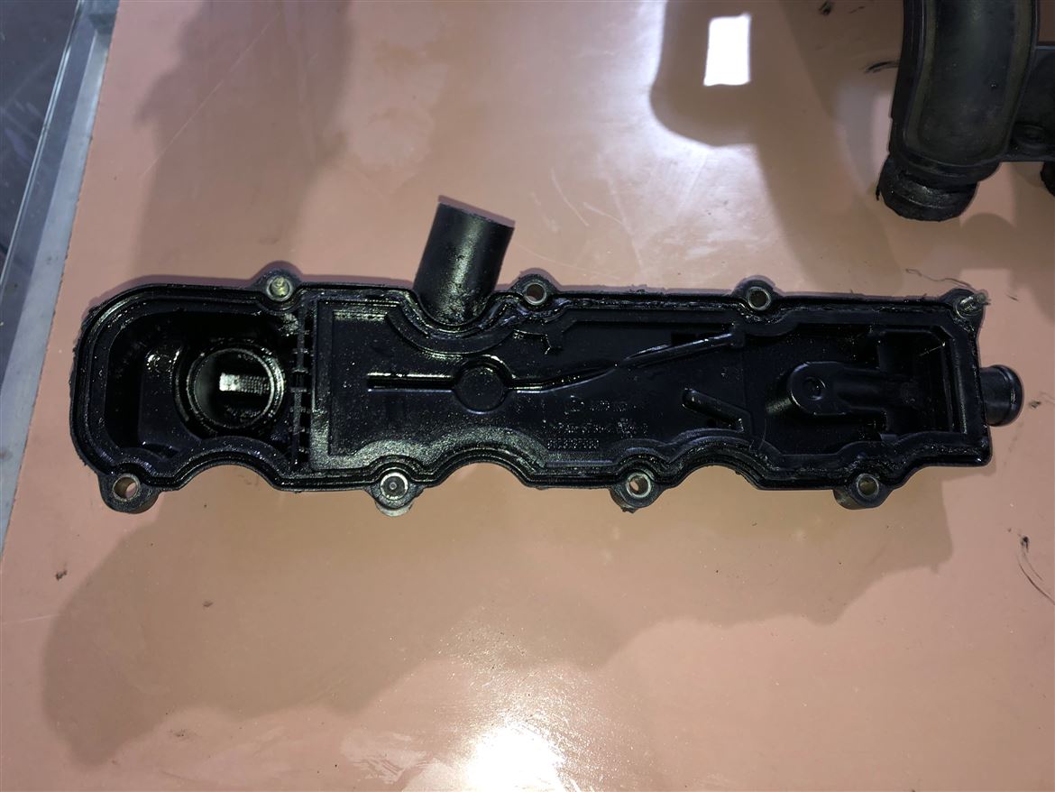 Peugeot Partner Külbütör Kapağı (2)