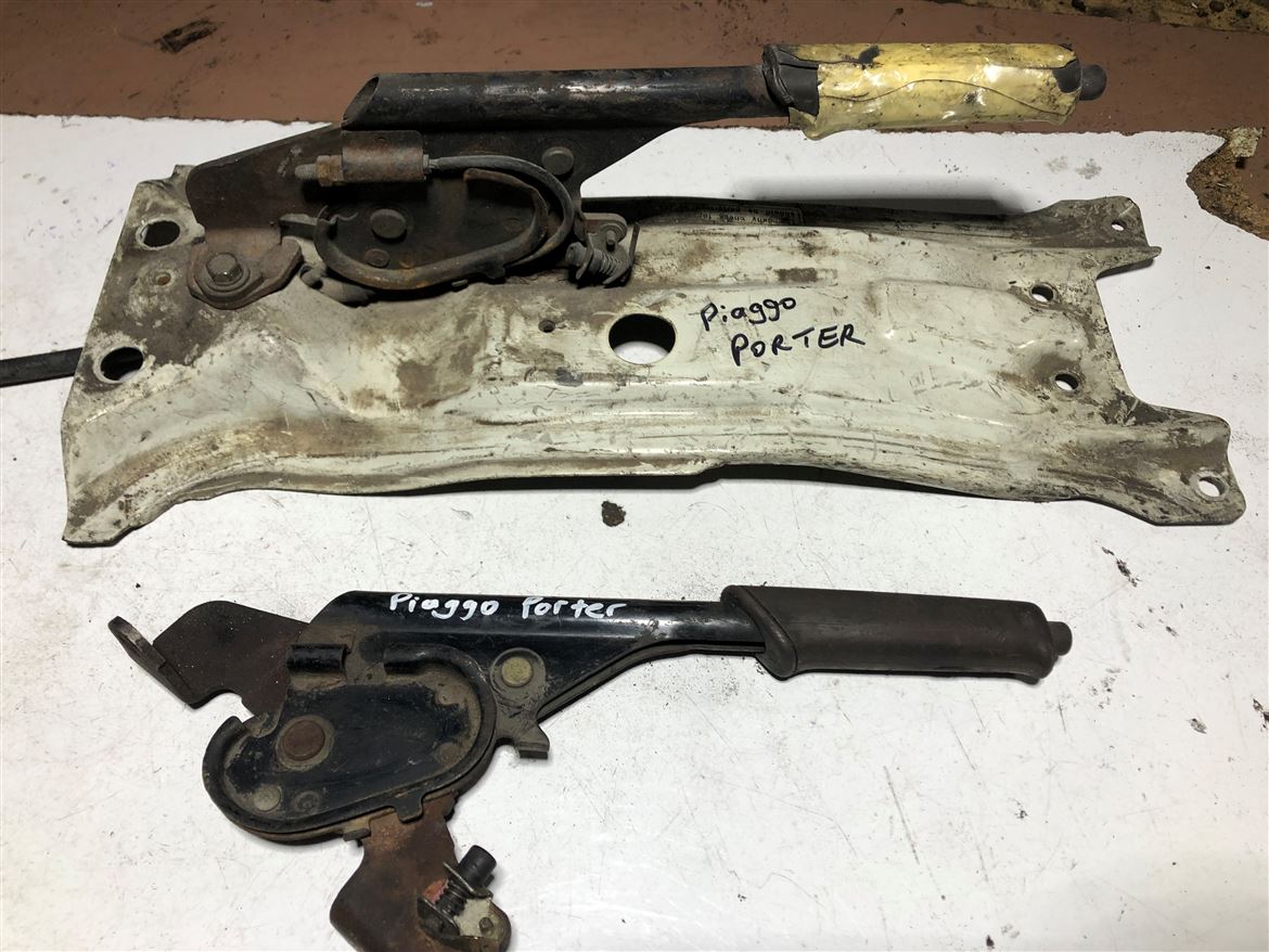 Piaggo Porter El Freni Kolu Tabancası