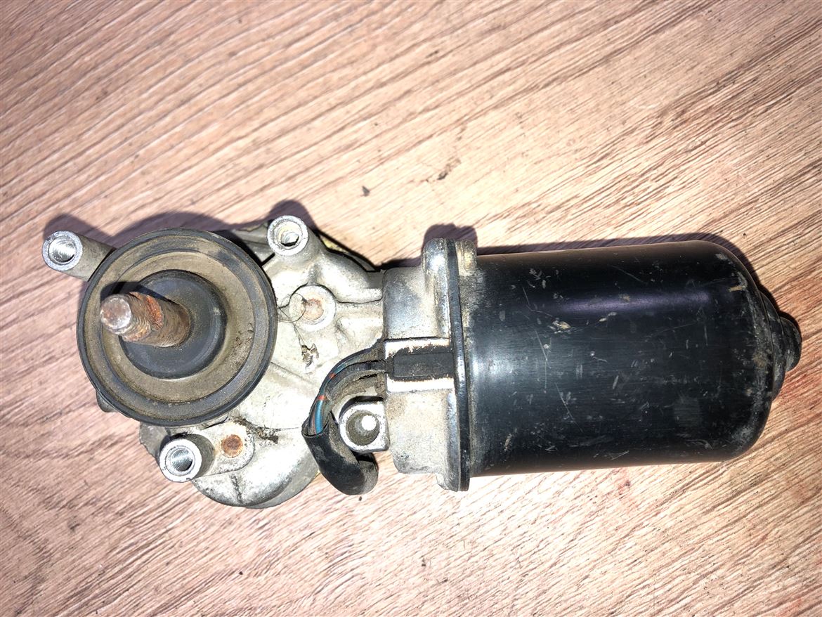 Proton 315 415 416 Persona 1995-2000 Ön Cam Silecek Motoru (2)