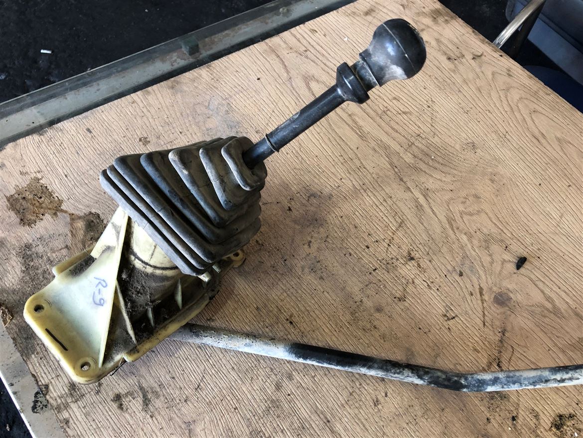 Renault 9-11 Vites Kolu