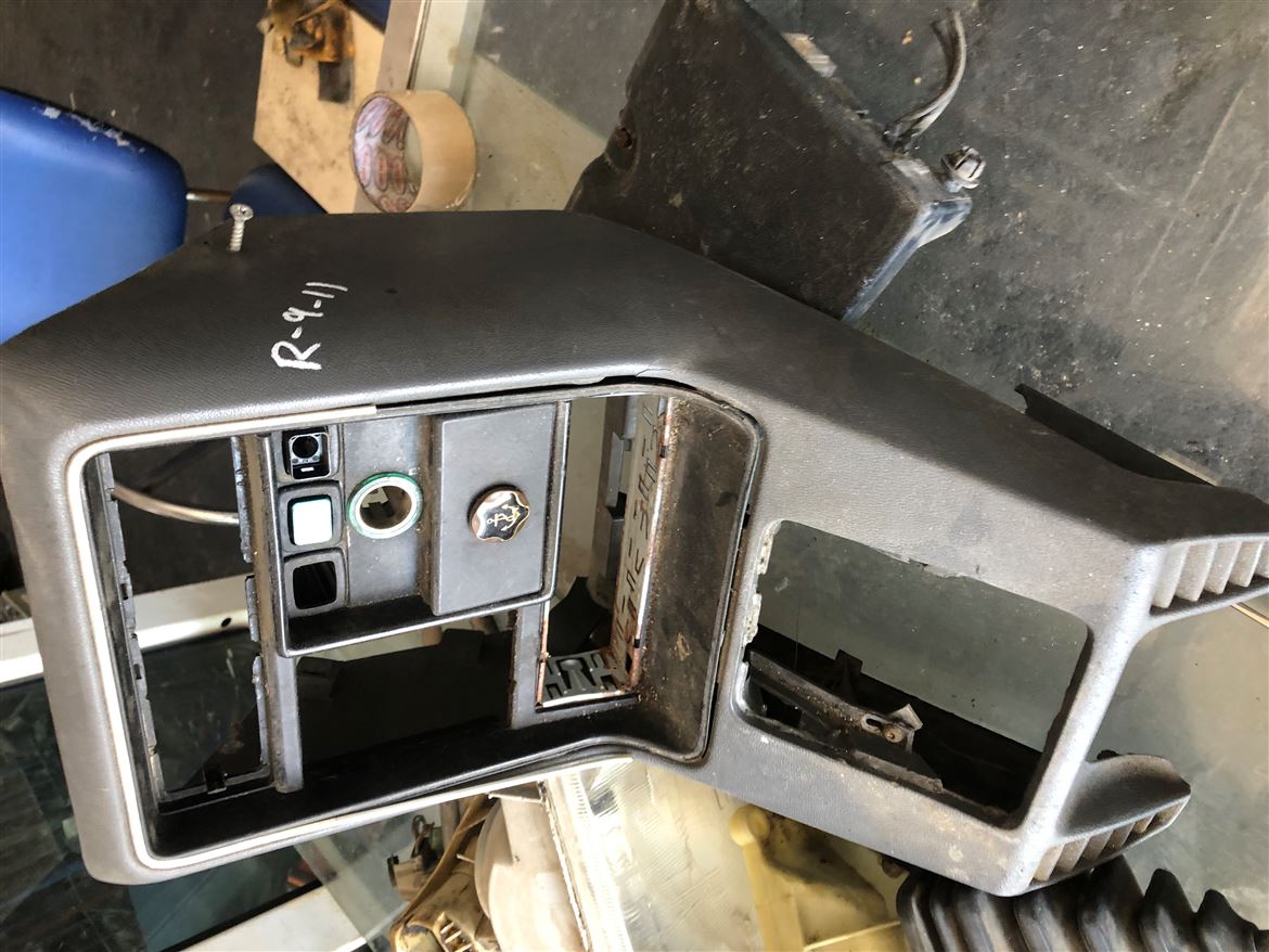 Renault 9 Vites Konsolu