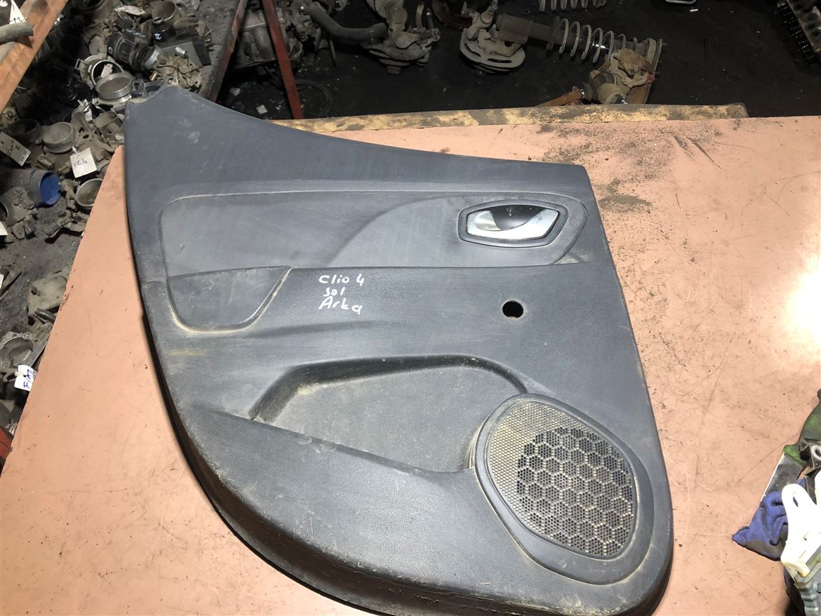 Renault Clio 4 Sol Arka Kapı Döşemesi (2)
