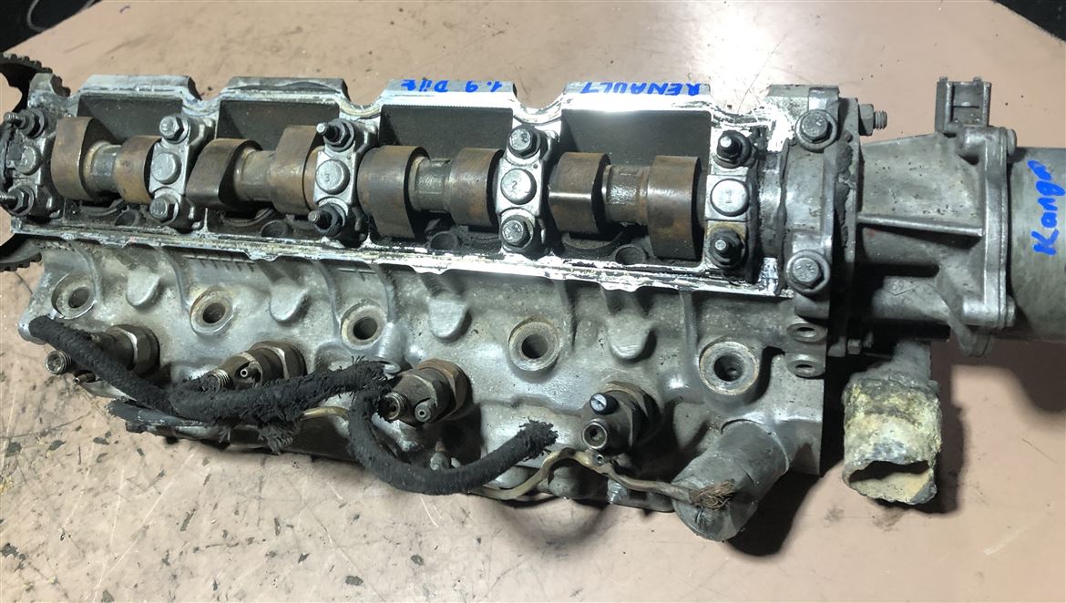 Renault Clio II Megan Kangoo Express 1.9 D 1998-2002 (F8Q Yatay Buji) Silindir Kapağı
